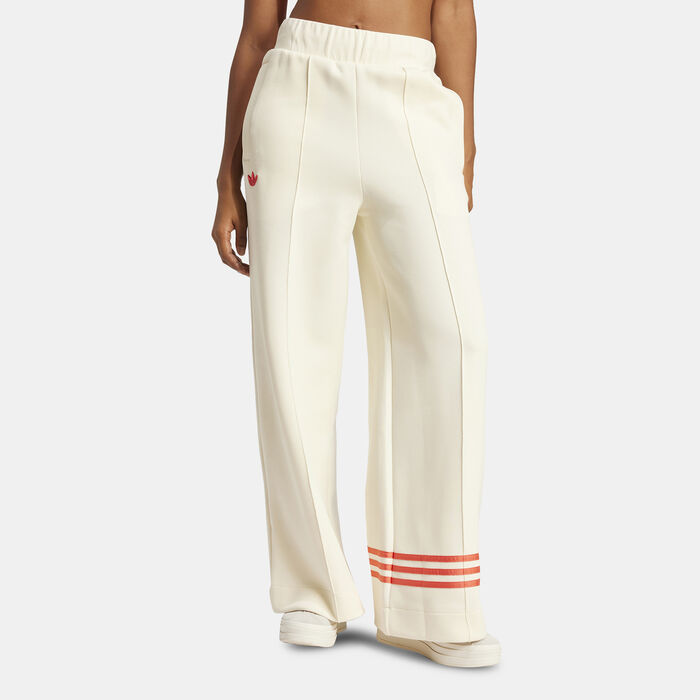 adidas Originals Women's Adicolor Neuclassics Track Pants White adidas Originals Women's Adicolor Neuclassics Track Pants White image number 0