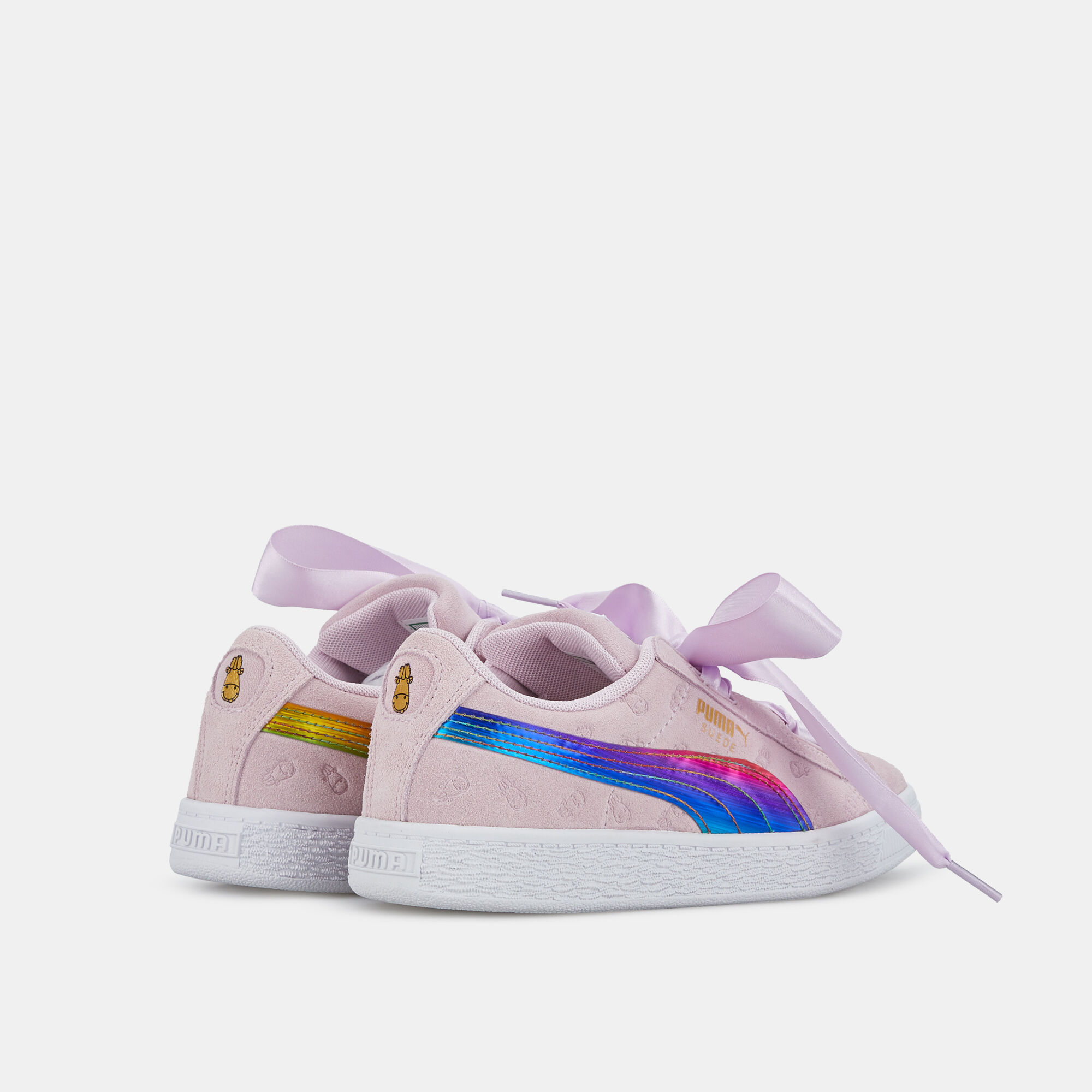 Puma minions hotsell suede heart fluffy