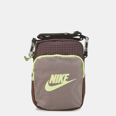 Nike Heritage 2.0 Small Items Crossbody Bag Brown Nike Heritage 2.0 Small Items Crossbody Bag Brown