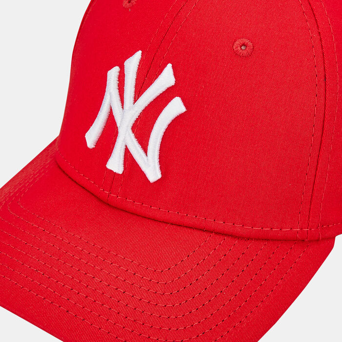 New Era Men's 39Thirty New York Yankees MLB Essential Cap Red New Era Men's 39Thirty New York Yankees MLB Essential Cap Red image number 2