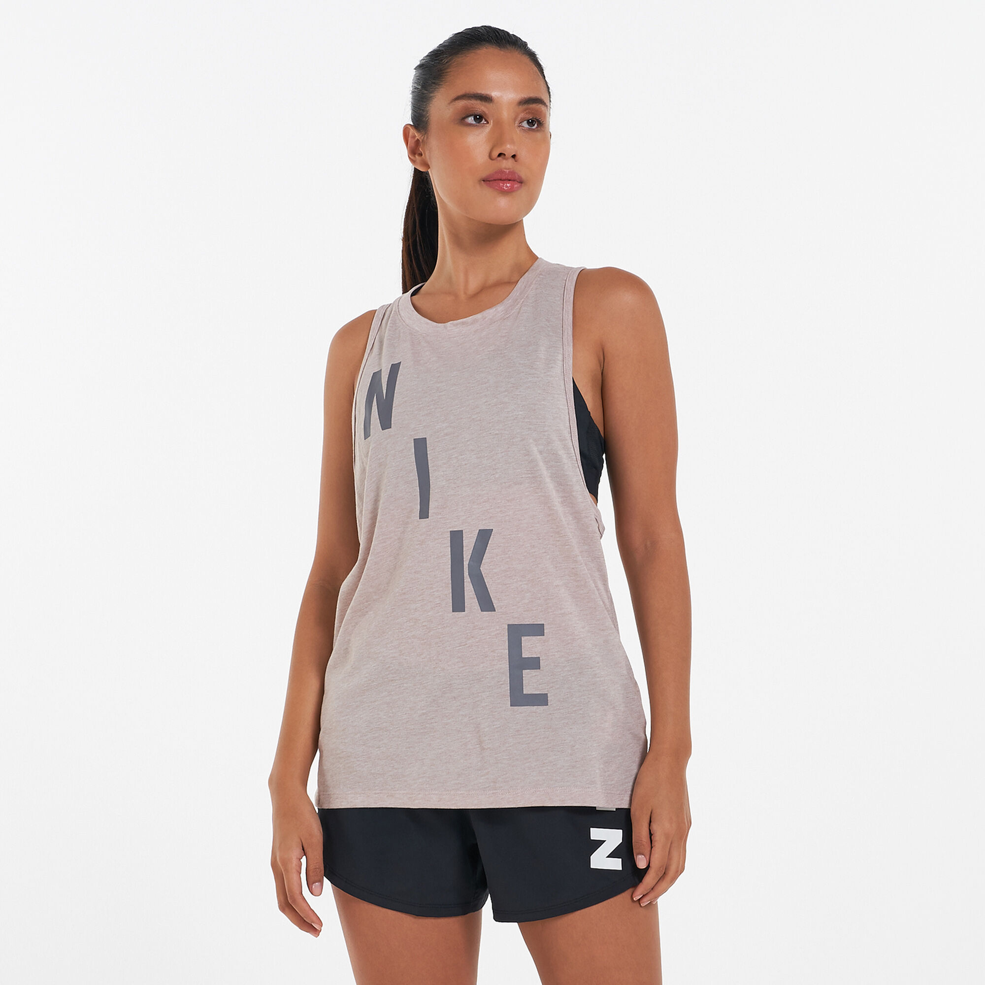 Nike women's shop tailwind top