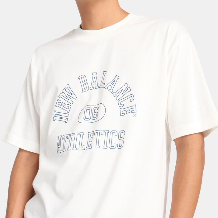 New Balance Men's Varsity Graphic T-Shirt White New Balance Men's Varsity Graphic T-Shirt White image number 3