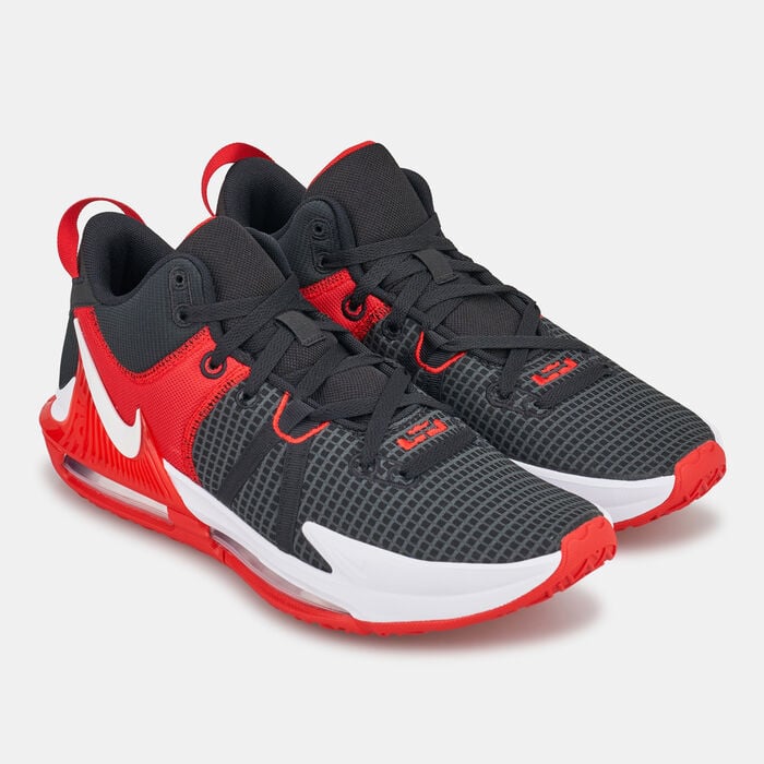 Nike Men's LeBron Witness 7 Basketball Shoe Black image number 2