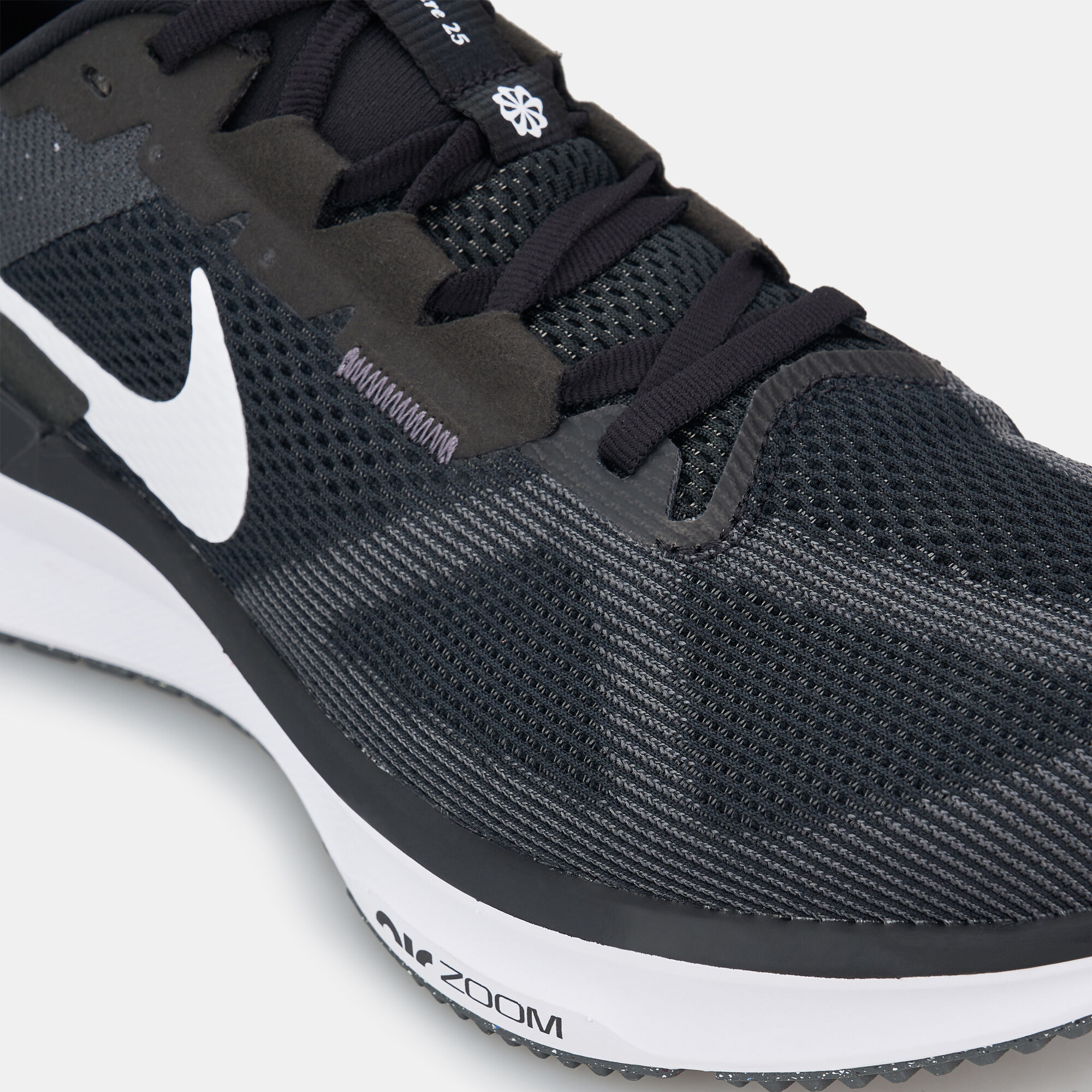 NikeMen's Structure 25 Road Running Shoes Black in KSA -SSS