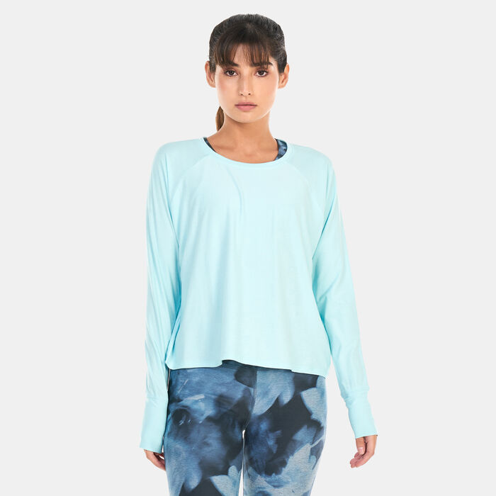 BEYOND YOGA Women's Featherweight Daydreamer Long Sleeve T-Shirt Blue image number 0