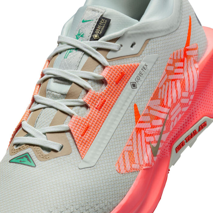 Nike Men's Pegasus Trail 5 GORE-TEX Waterproof Trail-Running Shoes Grey Nike Men's Pegasus Trail 5 GORE-TEX Waterproof Trail-Running Shoes Grey image number 4