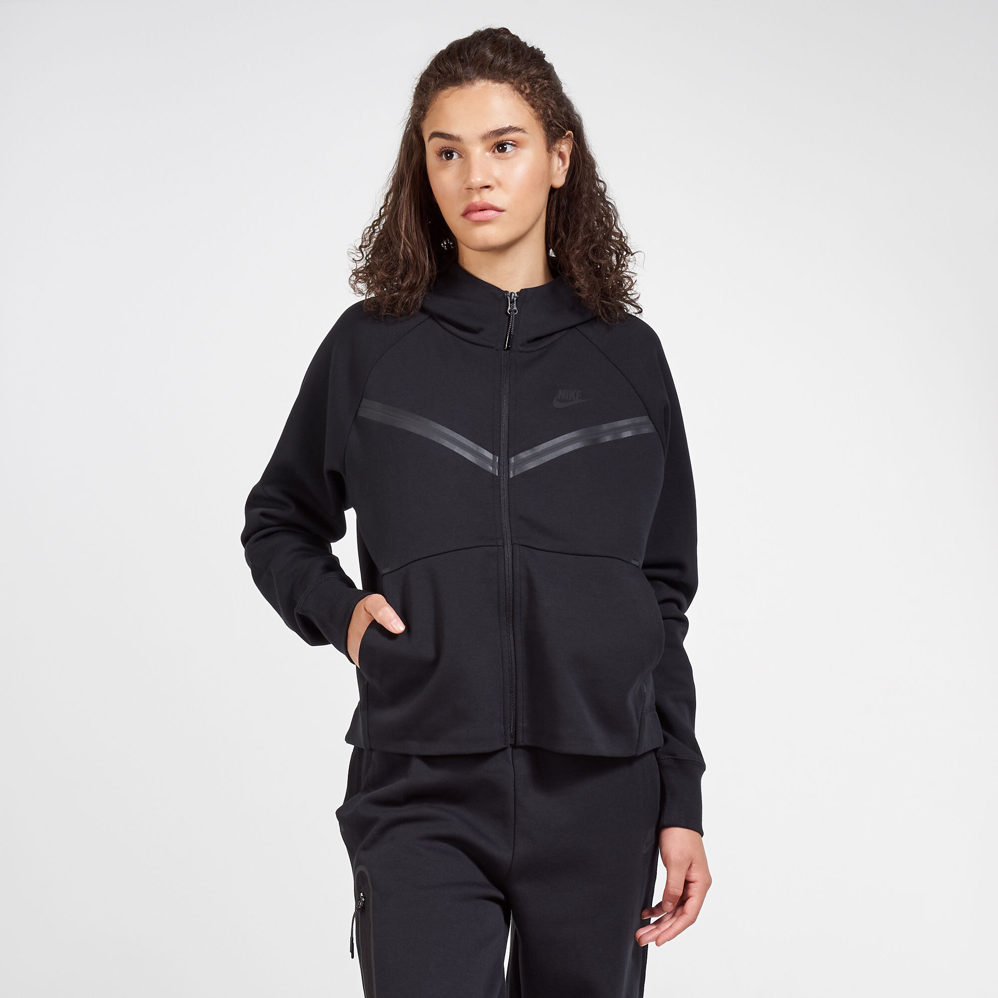 Nike tech fleece windrunner hotsell hoodie black