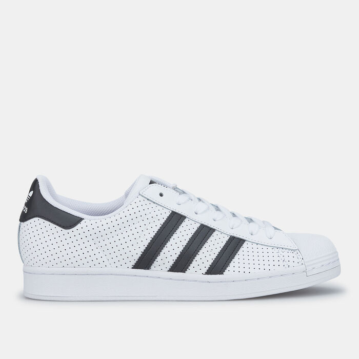 Men's Superstar Shoe Men's Superstar Shoe image number 0