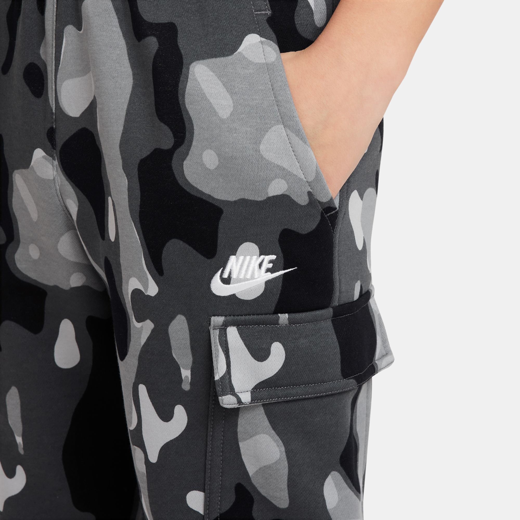 Nike club camo pants shop