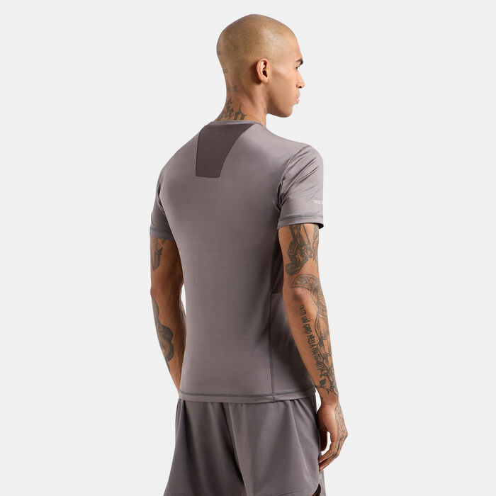 EA7 Emporio Armani Men's Vigor7 Training T-Shirt Grey EA7 Emporio Armani Men's Vigor7 Training T-Shirt Grey image number 1