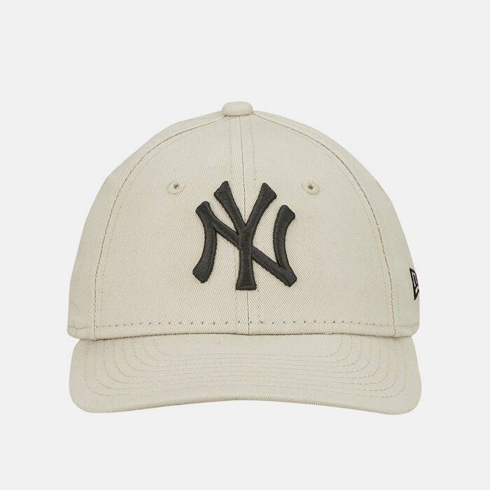 New Era Kids' MLB New York Yankees 9FORTY Cap Beige New Era Kids' MLB New York Yankees 9FORTY Cap Beige image number 0