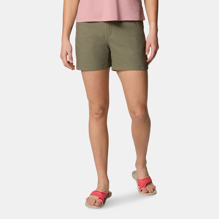 Columbia Women's Leslie Falls Hiking Shorts Green image number 0