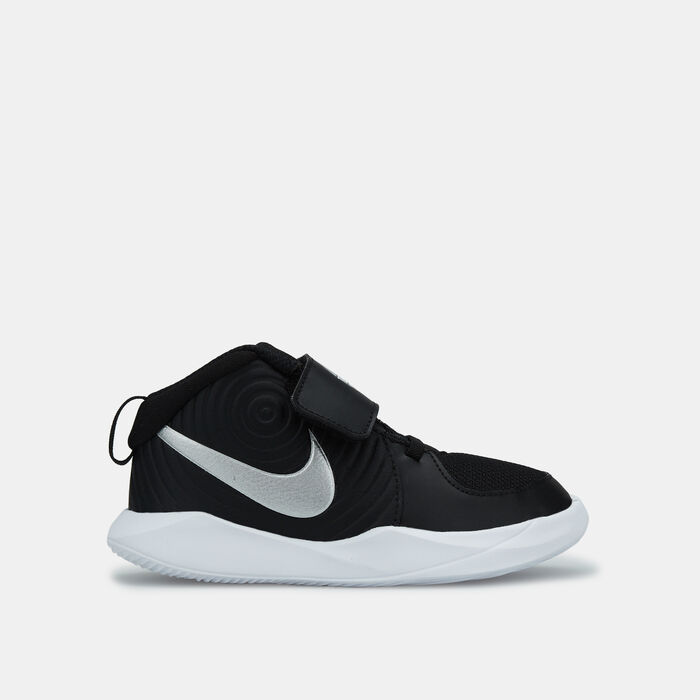 nike team hustle d9 infant trainers