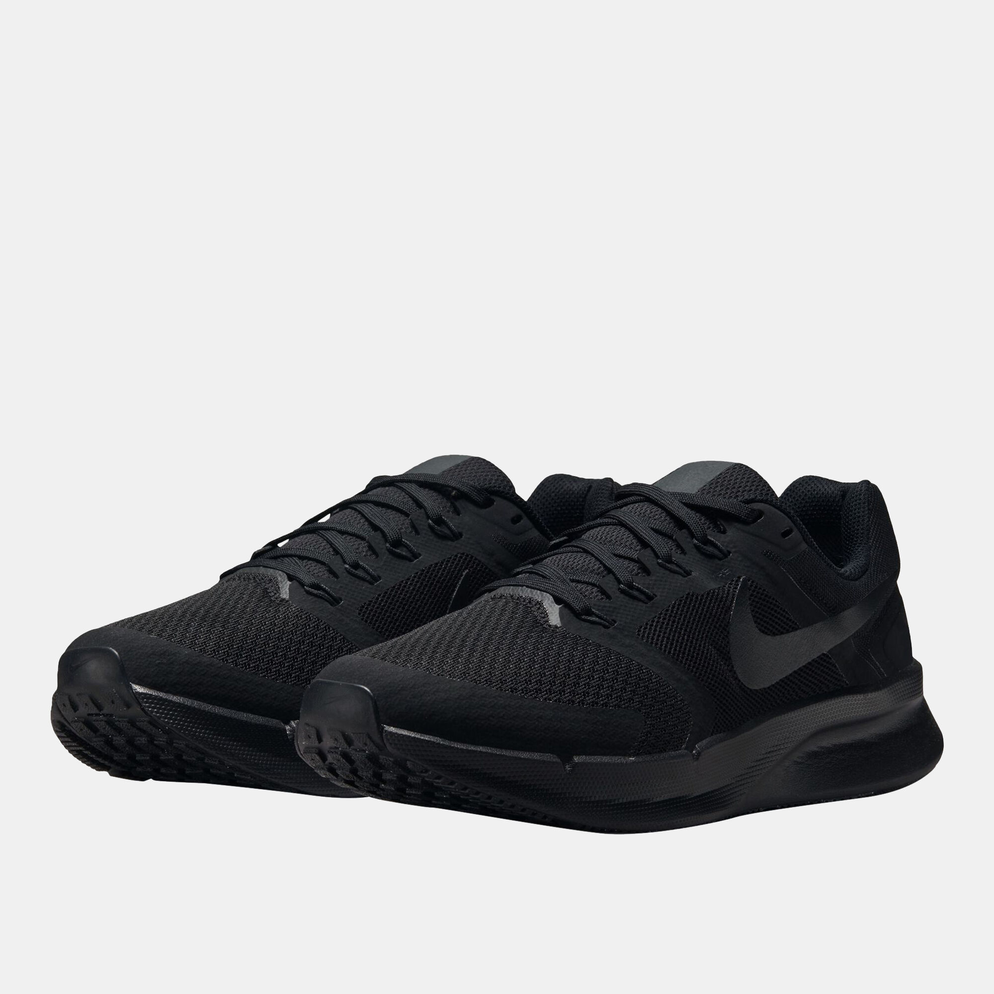 Nike women's run swift sneaker cheap