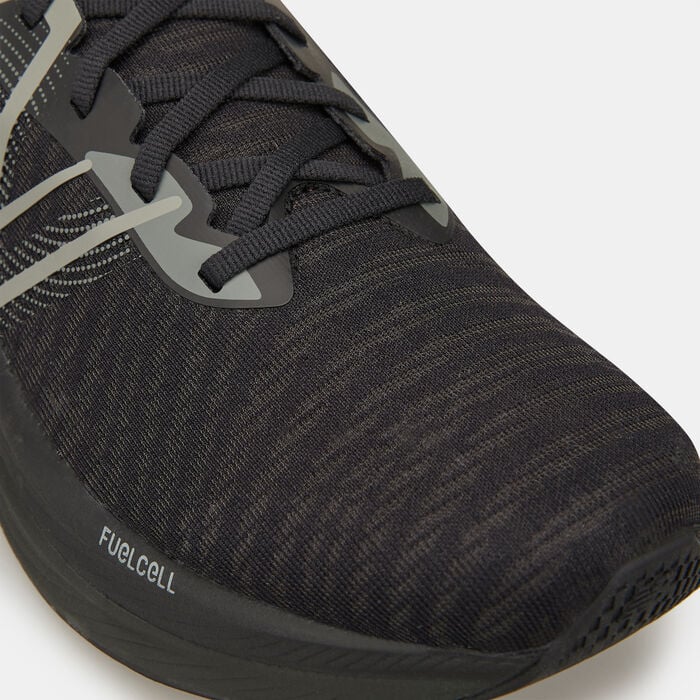 New Balance Men's FuelCell Propel v4 Shoe Black New Balance Men's FuelCell Propel v4 Shoe Black image number 4