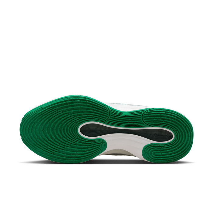Nike Men's G.T. Hustle Academy Basketball Shoes Green Nike Men's G.T. Hustle Academy Basketball Shoes Green image number 3