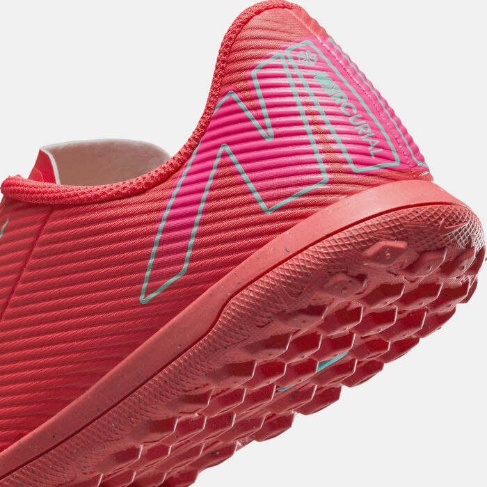 Nike Kids' Mercurial Vapor 16 Club Turf Ground Football Shoes Red image number 5