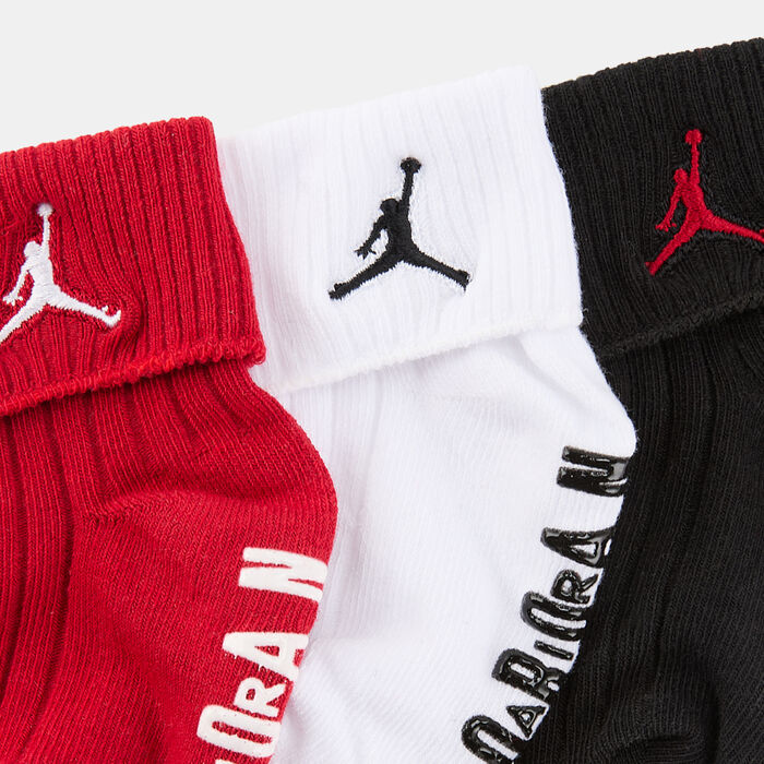Nike Kids' Gripper Socks (3 Pairs) Red Nike Kids' Gripper Socks (3 Pairs) Red image number 1