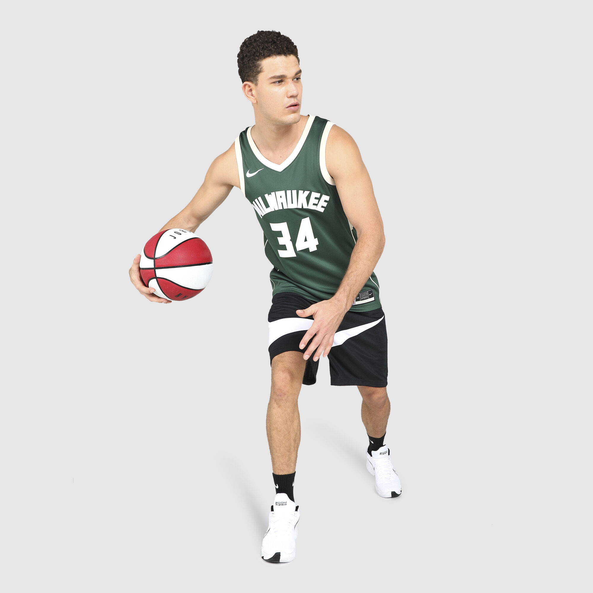 Giannis antetokounmpo jersey and shorts sales