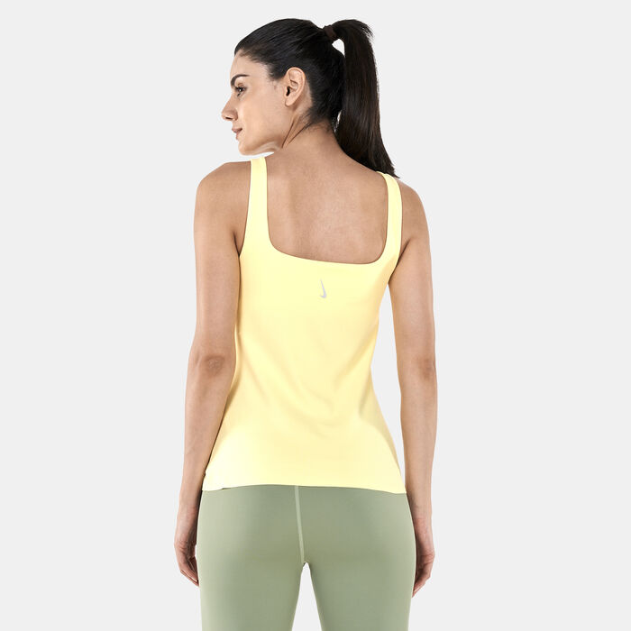 Nike Women's Yoga Luxe Tank Top Green Nike Women's Yoga Luxe Tank Top Green image number 1