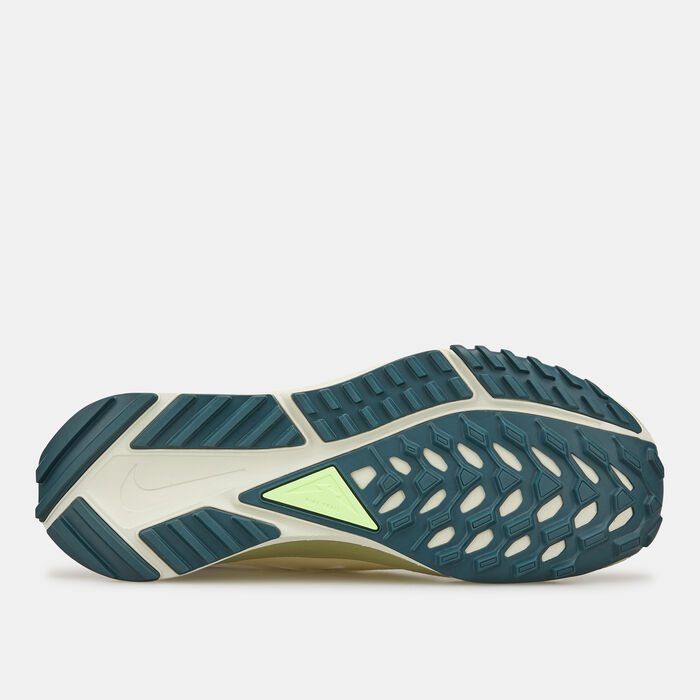 Nike Women's Pegasus Trail 4 GORE-TEX Waterproof Trail Shoe Green Nike Women's Pegasus Trail 4 GORE-TEX Waterproof Trail Shoe Green image number 4