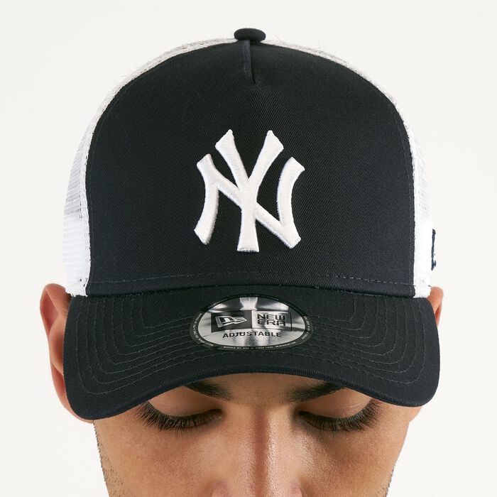 New Era Men's MLB New York Yankees Clean Trucker 9FORTY Cap Blue New Era Men's MLB New York Yankees Clean Trucker 9FORTY Cap Blue image number 2