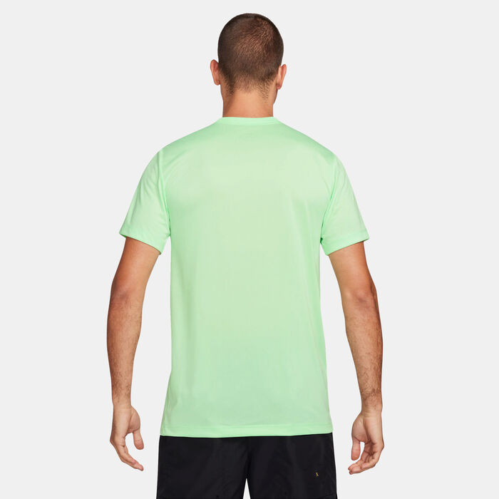 Nike Men's Dri-FIT Legend Training T-Shirt Green Nike Men's Dri-FIT Legend Training T-Shirt Green image number 1