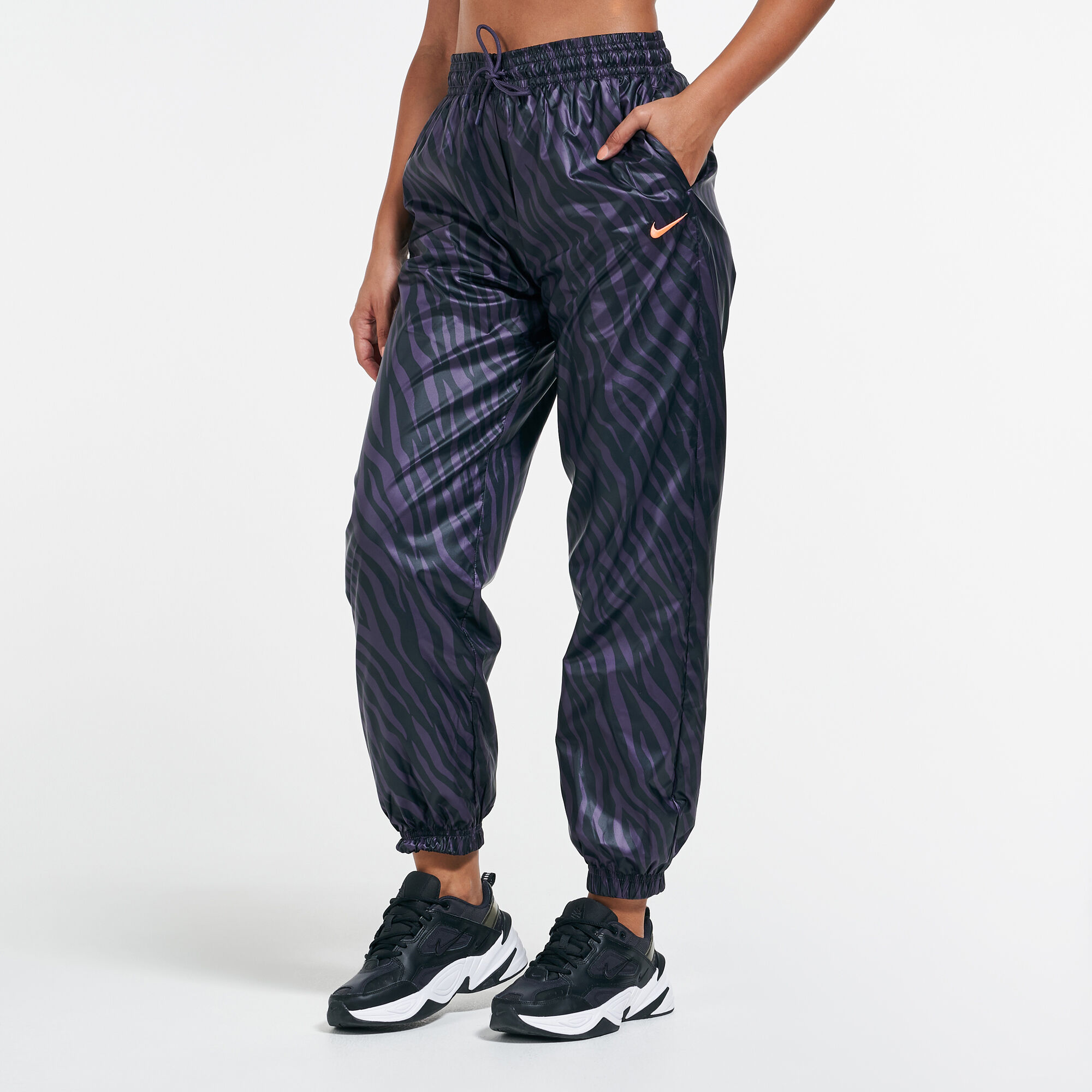 Nike sportswear icon clash joggers best sale