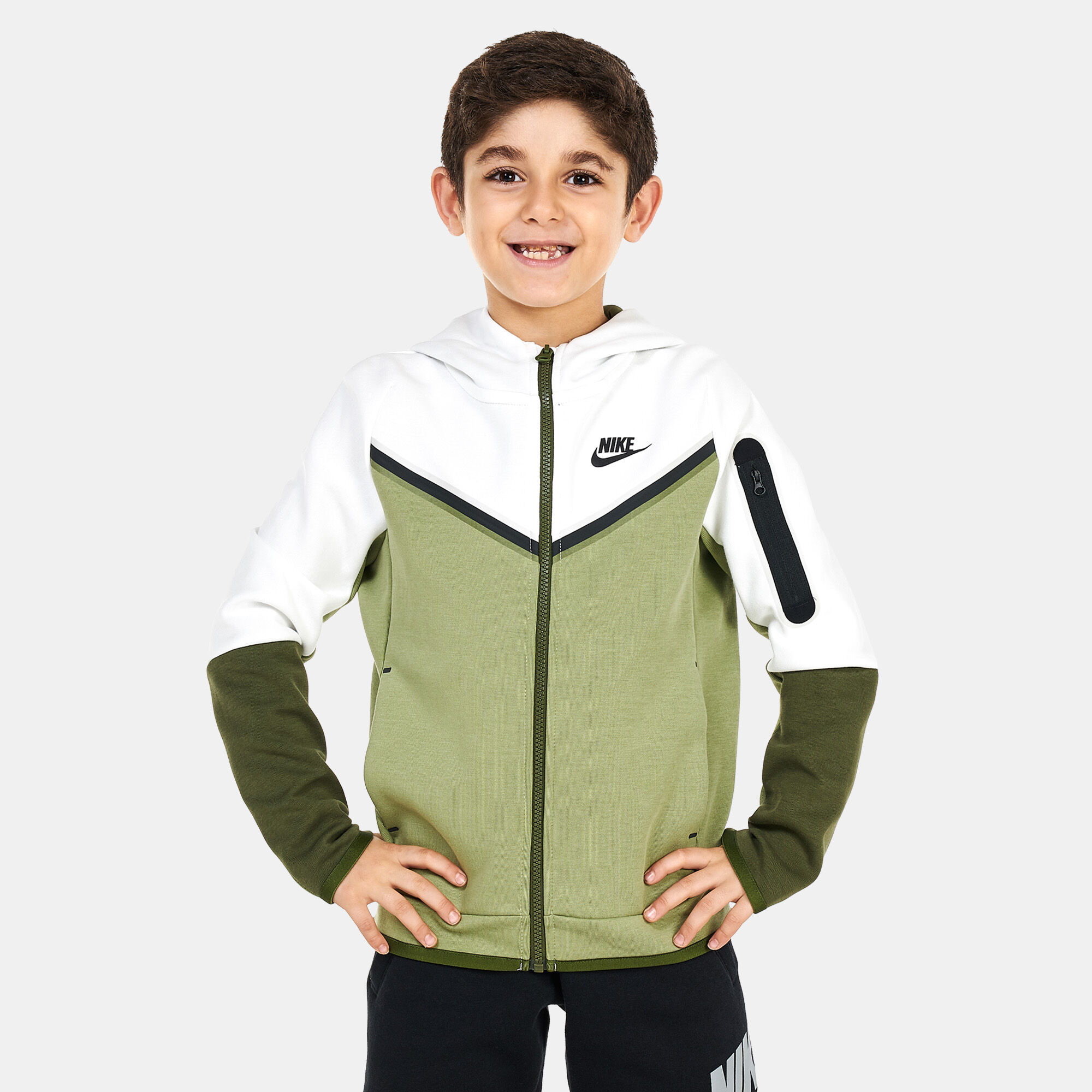 Nike tech fleece hoodie green discount