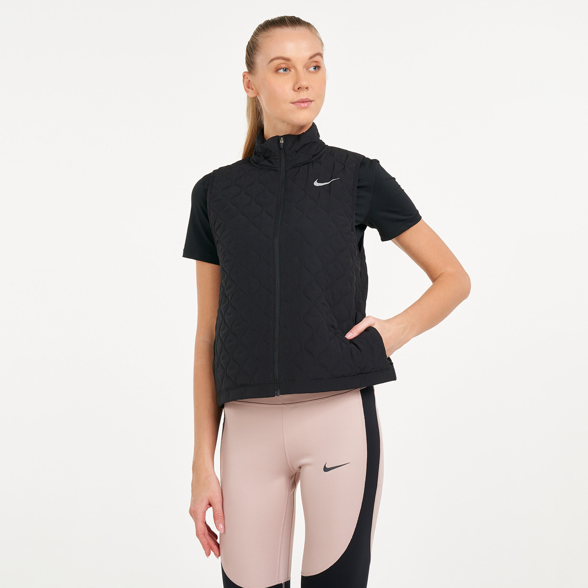 Buy Nike Women s AeroLayer Gilet Black in KSA SSS
