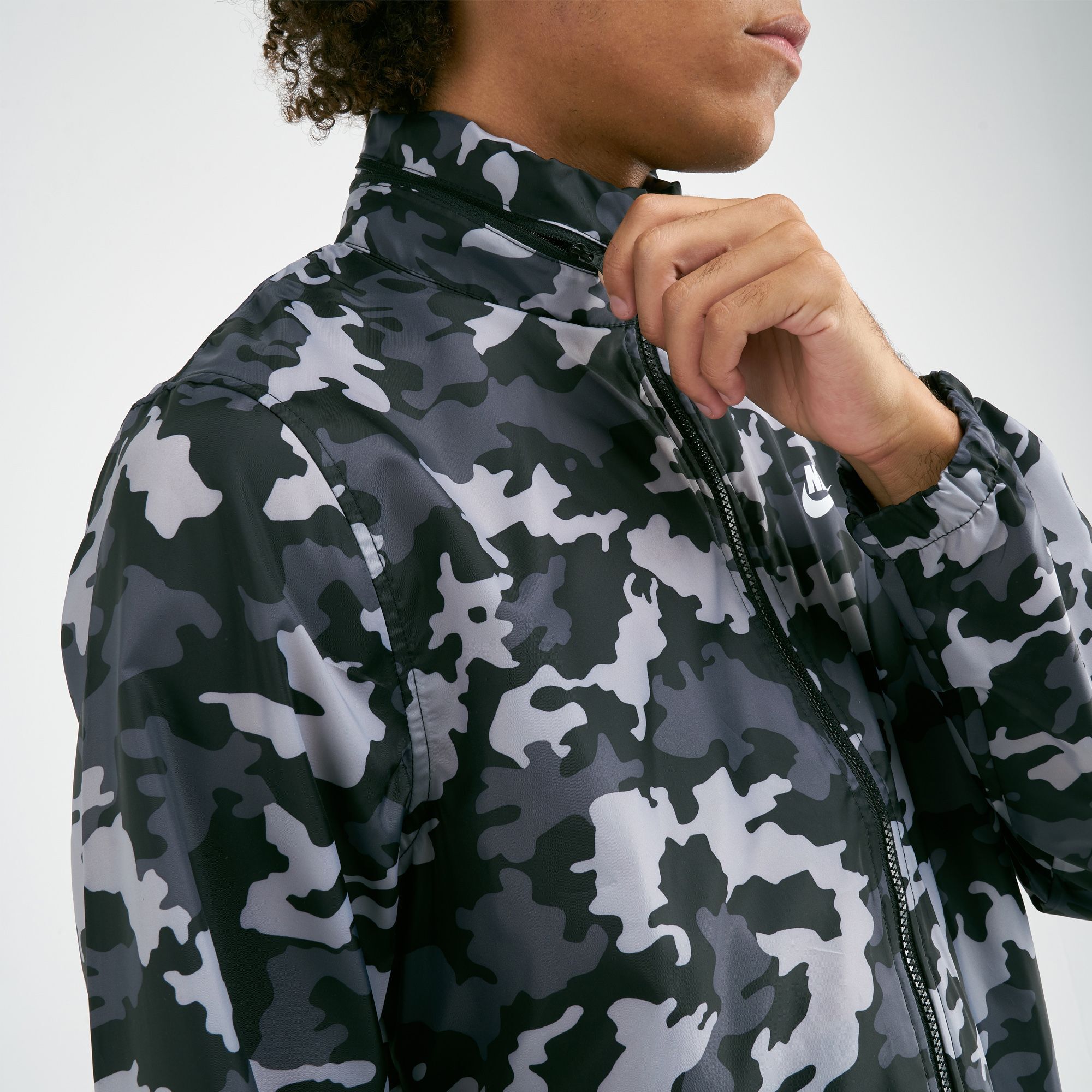 Nike camo windbreaker jacket sales