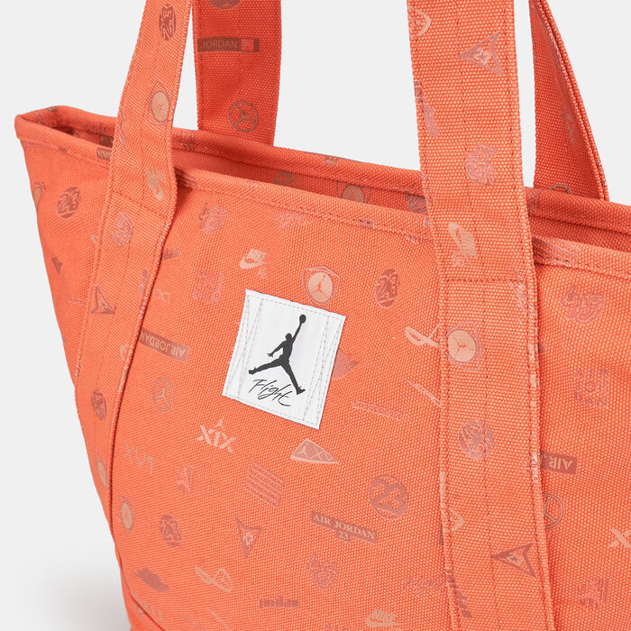 Jordan Women's Flight Printed Carryall Tote Recycled Water Resistant Tote Bag (38L) Beige Jordan Women's Flight Printed Carryall Tote Recycled Water Resistant Tote Bag (38L) Beige image number 3