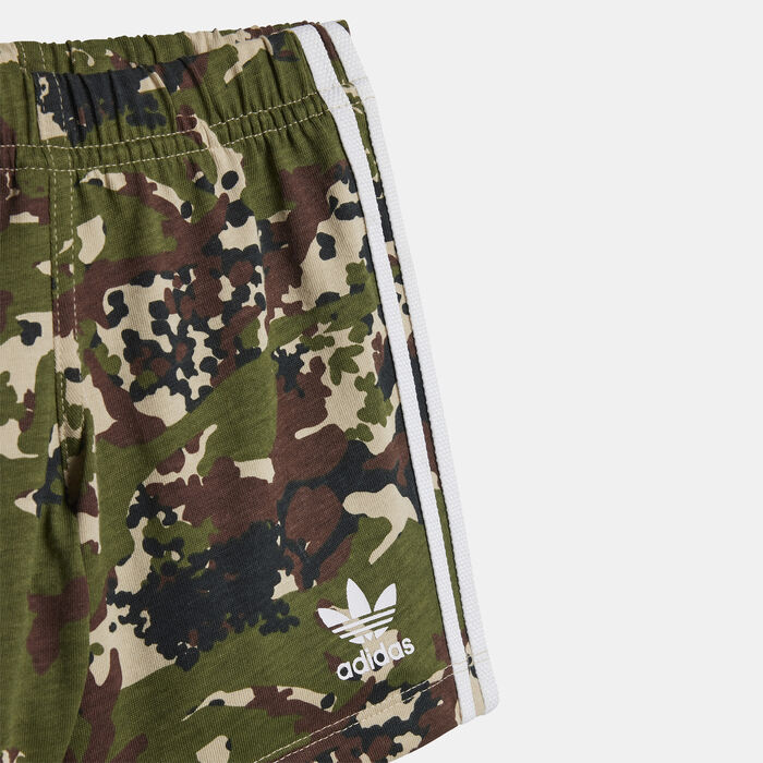 adidas Originals Kids' Camo Print T-Shirt and Shorts Set White adidas Originals Kids' Camo Print T-Shirt and Shorts Set White image number 2