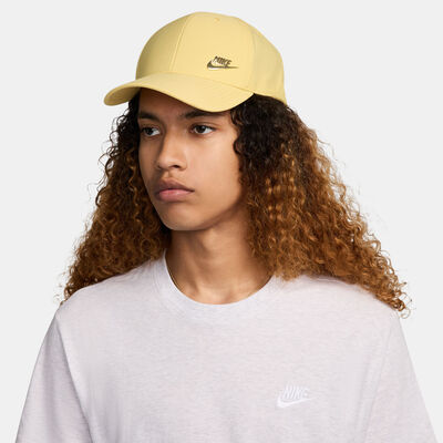 Nike Dri-FIT Club Structured Metal Logo Cap yellow