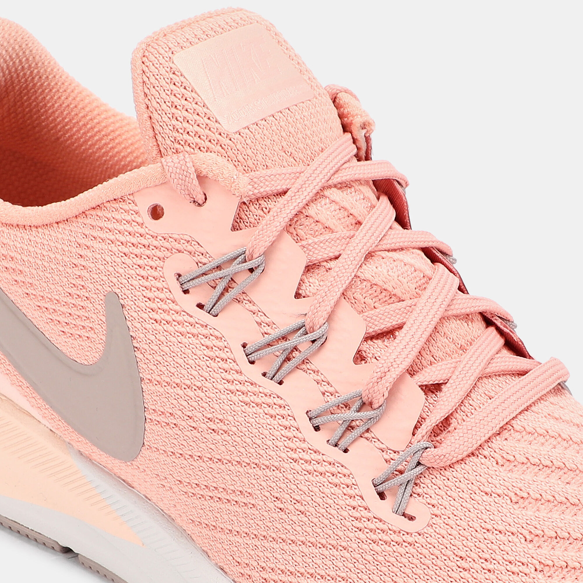 Nike structure 22 pink hotsell