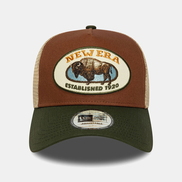 New Era Men's Animal Patch Trucker Cap Green New Era Men's Animal Patch Trucker Cap Green image number 0