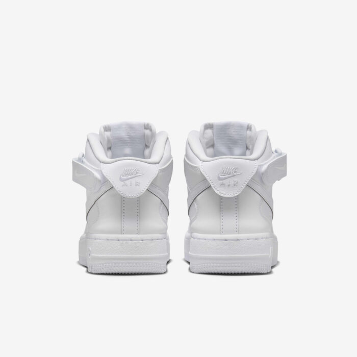 Nike Kids' Air Force 1 Mid EasyOn Shoes White image number 5
