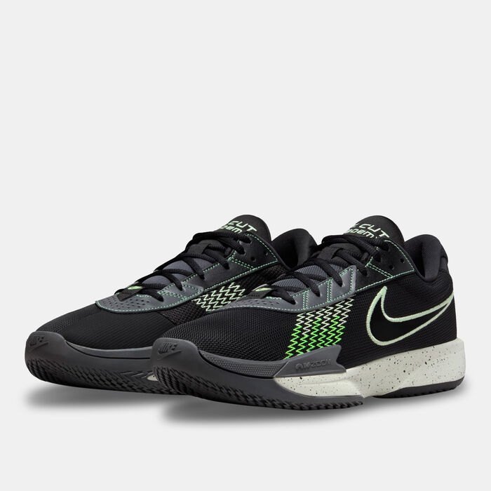 Nike Men's G.T. Cut Academy Basketball Shoes Black Nike Men's G.T. Cut Academy Basketball Shoes Black image number 2