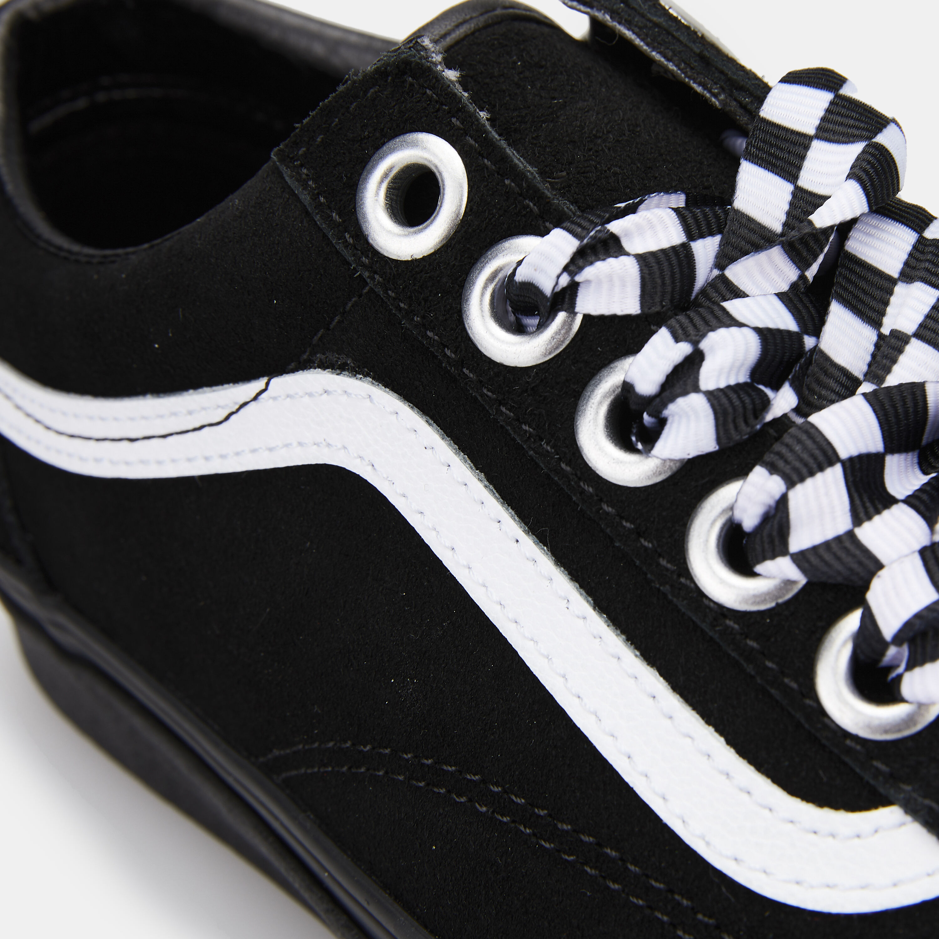 Old skool vans lace length sale