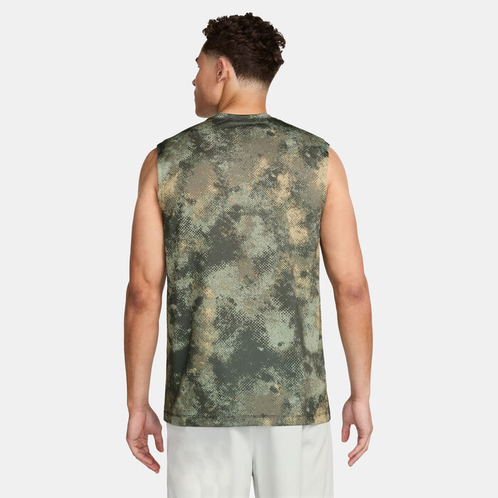 Nike Men's Dri-FIT Sleeveless Training T-Shirt Green Nike Men's Dri-FIT Sleeveless Training T-Shirt Green image number 1