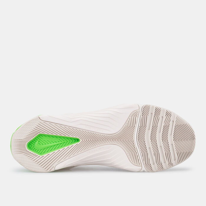 Nike Men's Metcon 8 FlyEase Training Shoe Ivory Nike Men's Metcon 8 FlyEase Training Shoe Ivory image number 4