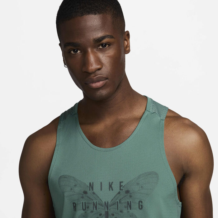 Nike Men's Rise 365 Running Division Dri-FIT Running Tank Top Green image number 2