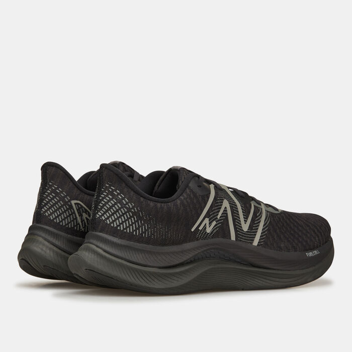 New Balance Men's FuelCell Propel v4 Shoe Black New Balance Men's FuelCell Propel v4 Shoe Black image number 2