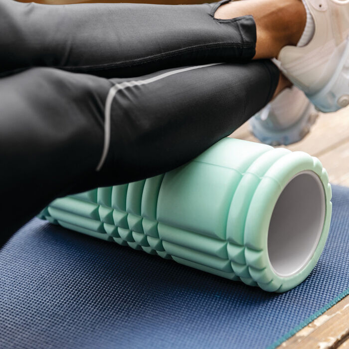 TriggerPoint GRID 1.0 Foam Roller Green TriggerPoint GRID 1.0 Foam Roller Green image number 4