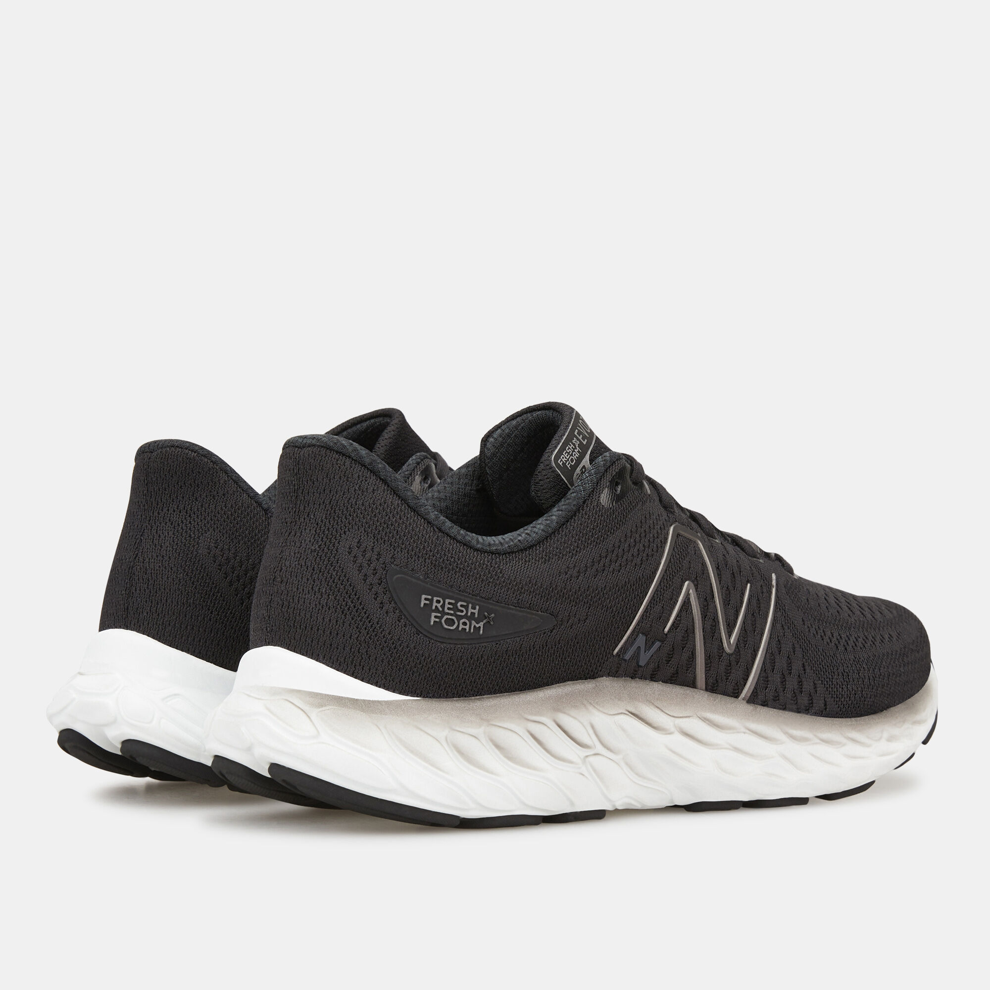 New balance men's 3 sneakers online