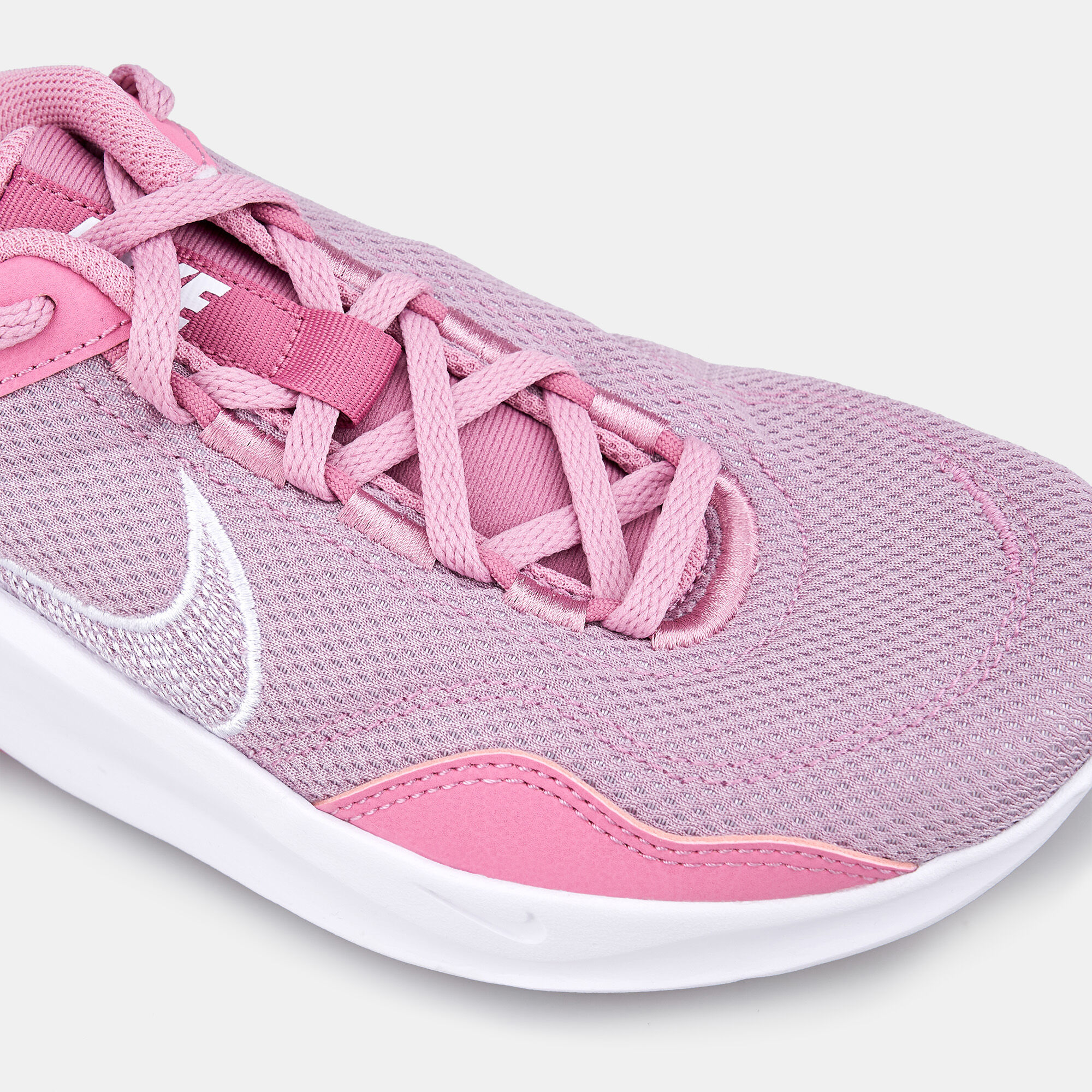 Women s Legend Essential 3 Next Nature Training Shoe