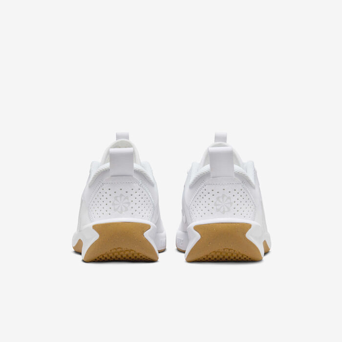 Nike Kids' Omni Multi-Court Indoor Court Shoes White Nike Kids' Omni Multi-Court Indoor Court Shoes White image number 5