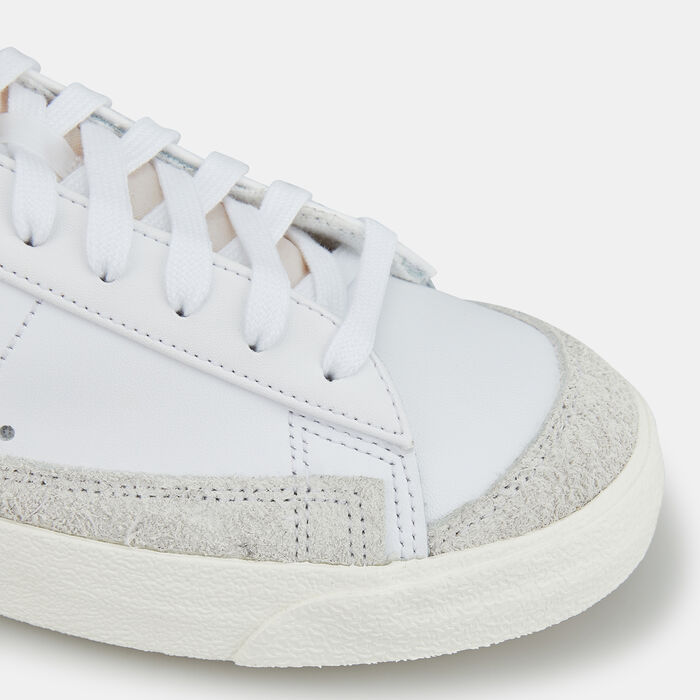 Nike Women's Blazer Low '77 Vintage Shoes White Nike Women's Blazer Low '77 Vintage Shoes White image number 4