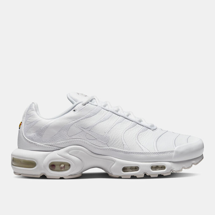 Nike Men's Air Max Plus Shoes White Nike Men's Air Max Plus Shoes White image number 0