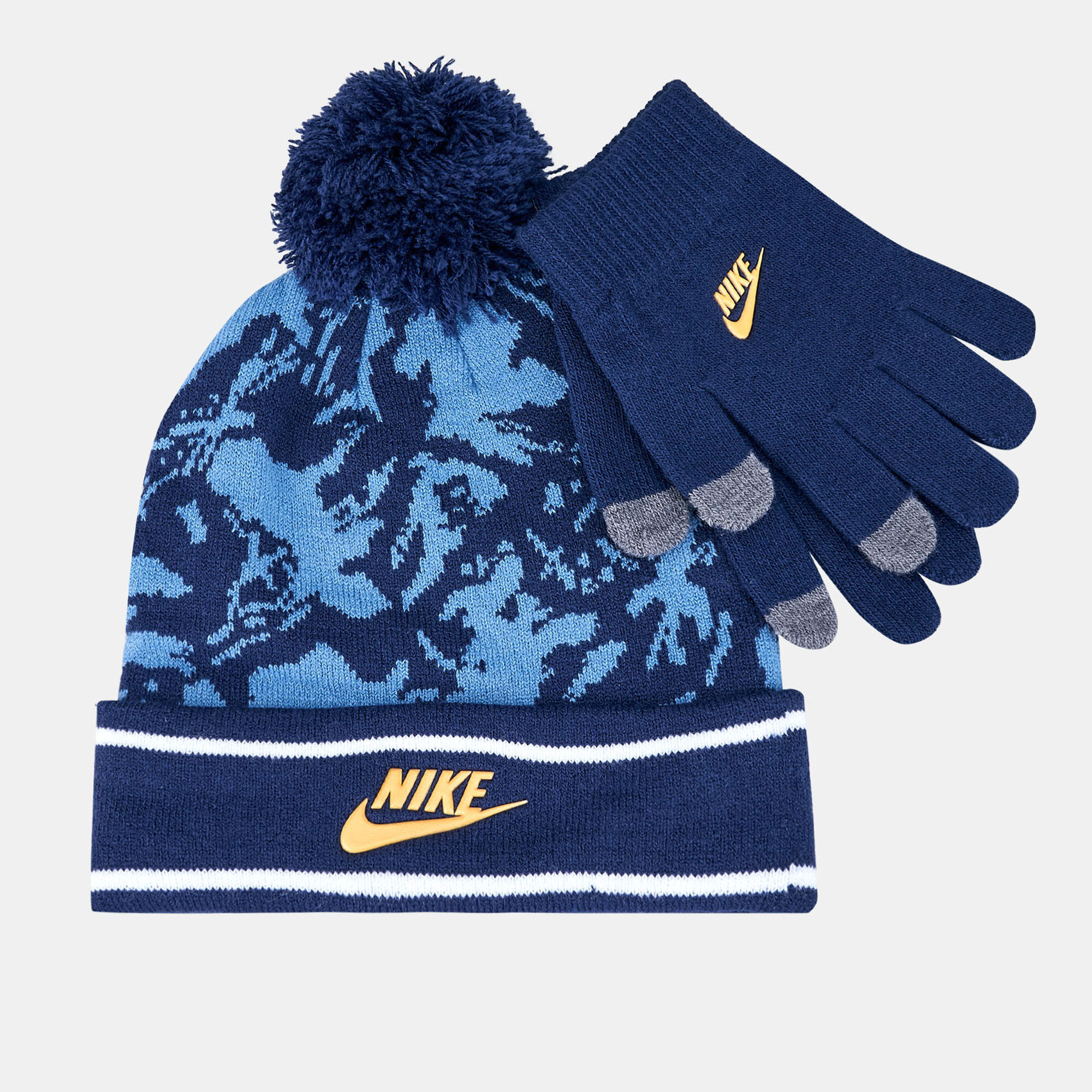 Nike camo beanie deals